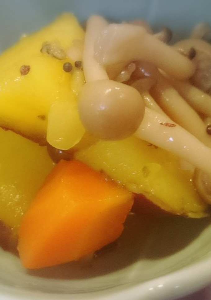 キノコとさつま芋煮♪おばあちゃんの味♪-レシピのメイン写真