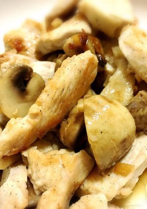 簡単鶏胸肉とマッシュルームのアヒージョ風-レシピのメイン写真