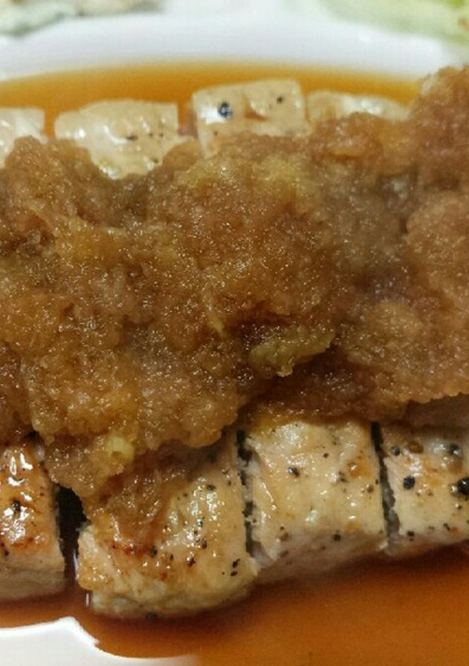 厚切り豚ロースを味ぽんおろしで-レシピのメイン写真
