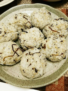 塩昆布のおにぎり-レシピのメイン写真