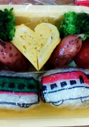 ぶきっちょママ必見！誰でもできるキャラ弁-レシピのメイン写真