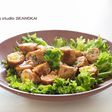 豚しゃぶ肉で三色包み 甘酢あん