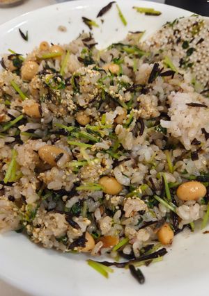 豆苗ひじき大豆の梅ご飯-レシピのメイン写真