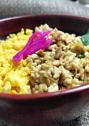 なめたけで味付けする鶏そぼろ♪-レシピのメイン写真