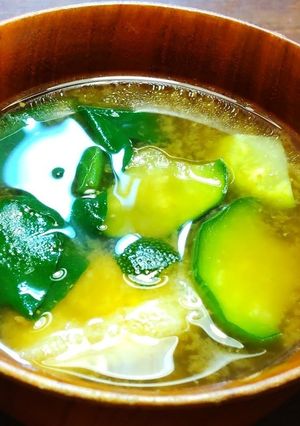 青トロ茄子、オカワカメ、薄揚げのお味噌汁-レシピのメイン写真