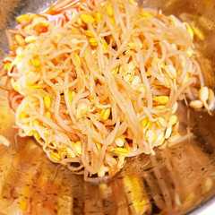 A picture of もやしのナムル.