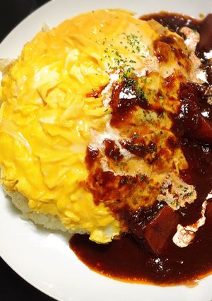 簡単に絶品★バターライスのオムライス-レシピのメイン写真