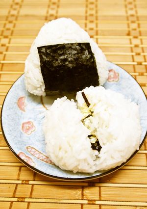 塩昆布マヨおにぎり☆-レシピのメイン写真