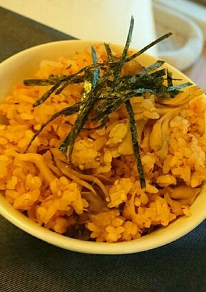 ピリ辛キムチ炊き込みご飯-レシピのメイン写真