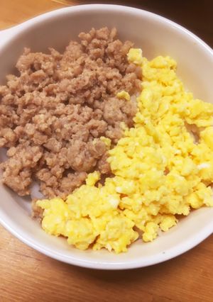 10分で完成★子どももパクパク二色そぼろ-レシピのメイン写真