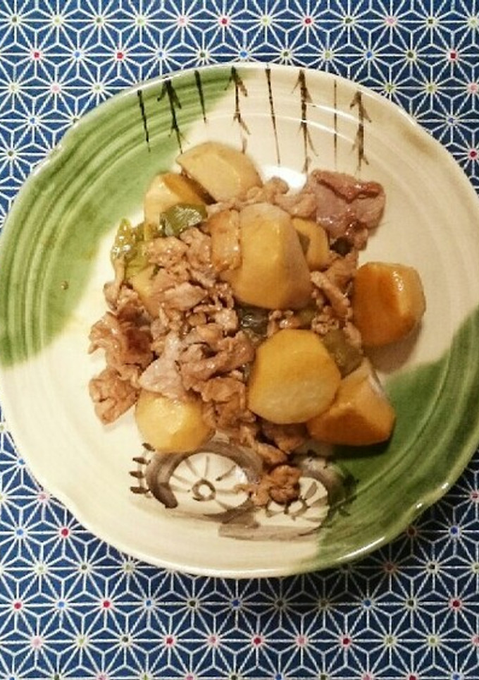 里芋と豚肉のしょうゆ煮-レシピのメイン写真