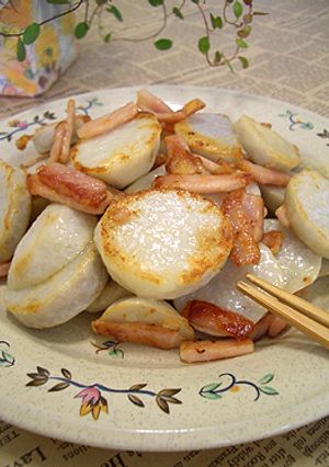 カリカリベーコンと里芋のチーズ炒め-レシピのメイン写真