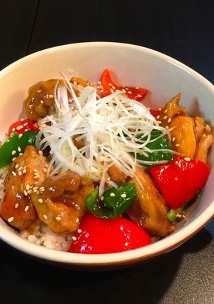 カラフルとり照り焼き丼-レシピのメイン写真