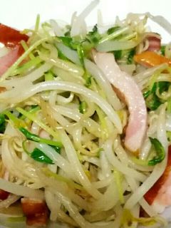 早い☆ベーコン もやし 豆苗 バター炒め-レシピのメイン写真