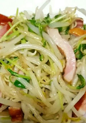 早い☆ベーコン もやし 豆苗 バター炒め-レシピのメイン写真