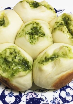 バジルとチーズのちぎりパン-QC使用--レシピのメイン写真