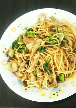 何食べ⭐きのことツナとかぶの葉和風パスタ-レシピのメイン写真