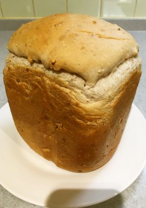 国産強力粉&最強力粉の胡桃食パン-レシピのメイン写真