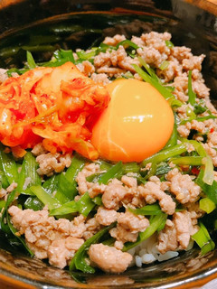 疲労回復♡ひき肉とニラのスタミナ丼!-レシピのメイン写真