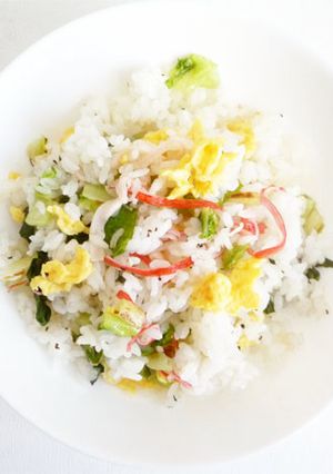 ロメインレタスとかにかまのチャーハン-レシピのメイン写真