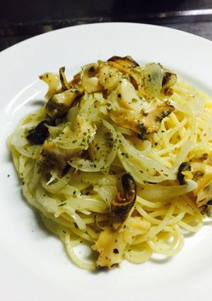 バター香るツブと玉ねぎのパスタ-レシピのメイン写真