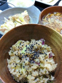 出汁不要のさつま芋×塩昆布の炊き込みご飯-レシピのメイン写真