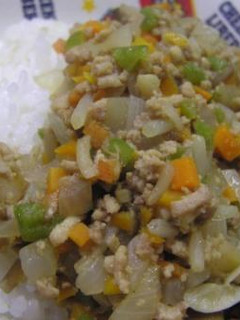 残り野菜を何でも♪ジューシードライカレー-レシピのメイン写真