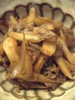 しみじみと和風、牛ごぼうの煮物。-レシピのメイン写真