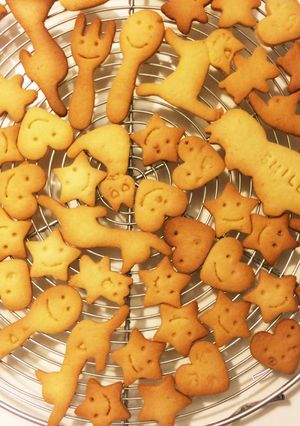 オイルで簡単！子供と型抜きクッキー！-レシピのメイン写真