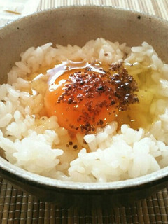 簡単♡岩塩卵かけご飯(黒塩)GETKG♡-レシピのメイン写真