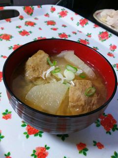 大根とイワシ団子(つみれ)の味噌汁-レシピのメイン写真