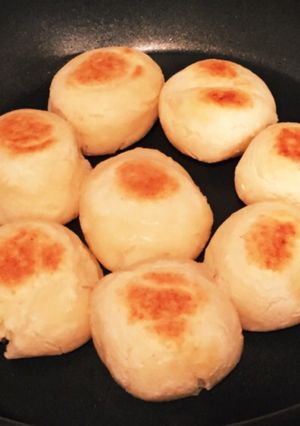 発酵なし！フライパンでモッチリパン♡-レシピのメイン写真