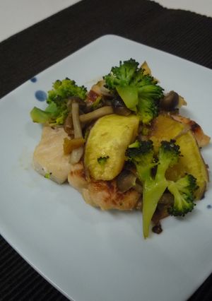 鶏と季節の野菜の塩麹焼き-レシピのメイン写真