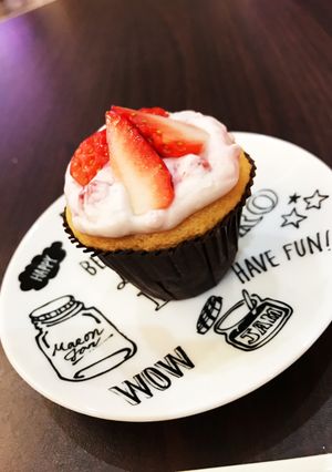 カップシフォンケーキ イチゴクリーム-レシピのメイン写真