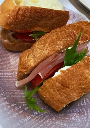 朝食♡生ハムとチーズのサンドウィッチ-レシピのメイン写真