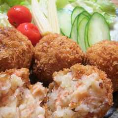 รูปของ 秋♡鮭のバターコロッケ