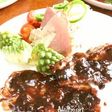 豚肉のデミグラスベリーバルサミコソース