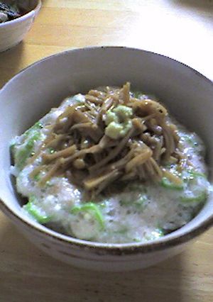 簡単でヘルシーななめたけとろろ丼-レシピのメイン写真