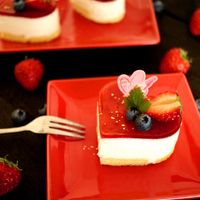 夢色パティシエール カード ベリーのレアチーズケーキ ホワイト