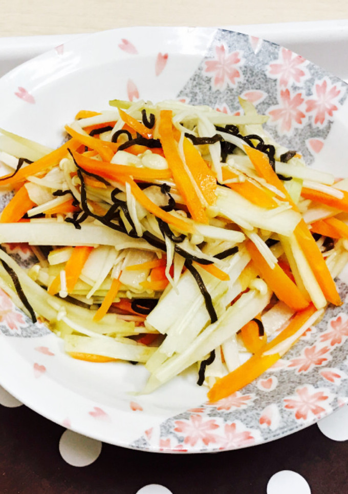 大根の皮と人参の塩昆布炒め-レシピのメイン写真