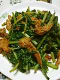 厚揚げとかぶらの葉っぱのピリ辛ゴマ油炒め