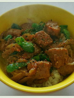 失敗なし!焼肉のたれでサイコロステーキ丼-レシピのメイン写真
