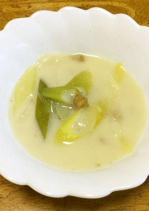 豆乳とヤマドリタケモドキの味噌汁-レシピのメイン写真