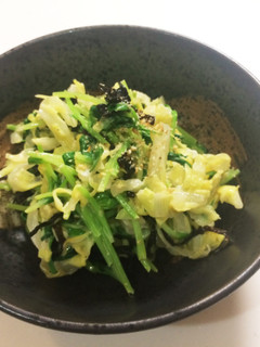 豆苗とキャベツの塩昆布サラダ-レシピのメイン写真