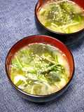 簡単！水菜の味噌汁(ピリ辛ごま風味)
