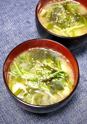 簡単！水菜の味噌汁(ピリ辛ごま風味)-レシピのメイン写真