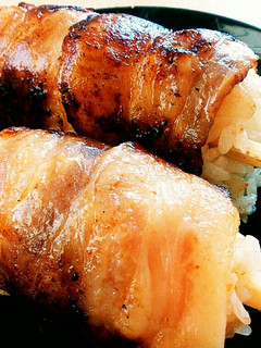 生姜焼きのお肉ではし巻風肉巻きおにぎり-レシピのメイン写真