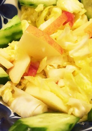 給食のキャベツとりんごのサラダ-レシピのメイン写真