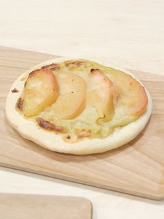 クプアスとりんごのデザートピザ-レシピのメイン写真