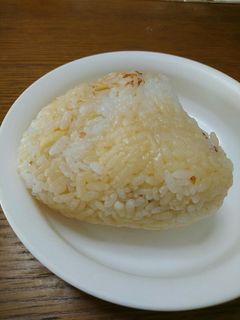 めんつゆおにぎり。天かす&かつお節-レシピのメイン写真